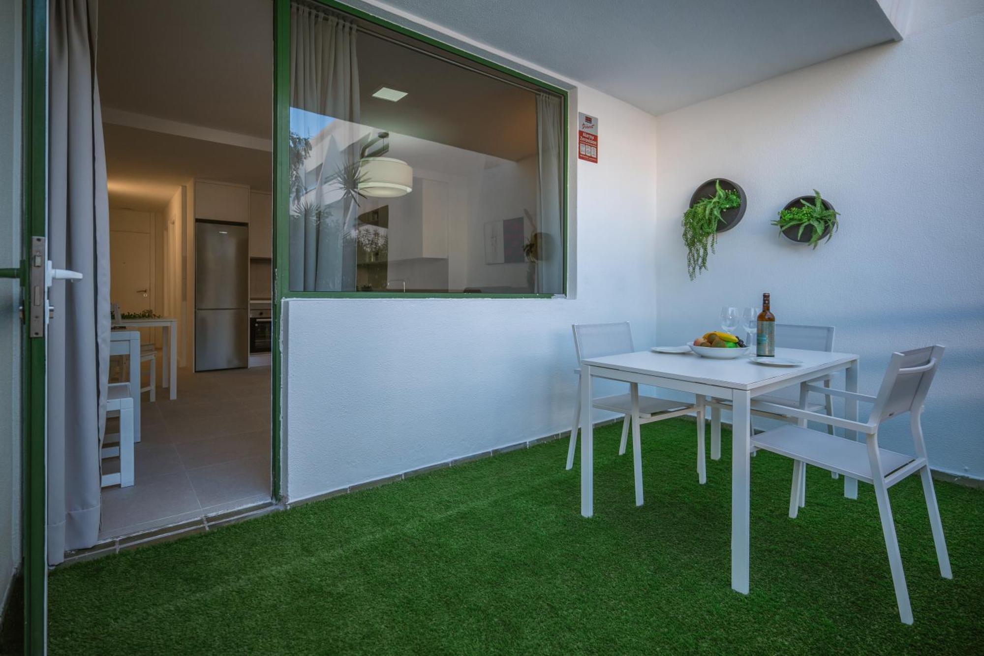 Go2Tenerife Apart'Jara Pool View & Beach At 5 Min Плая-де-лас-Америкас Экстерьер фото